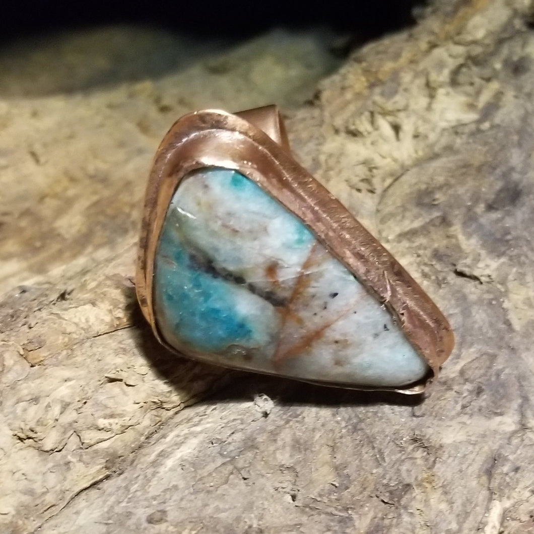 Needles Agate Tri-Shaped Stone & Copper Metal Ring Size 9