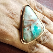 Load image into Gallery viewer, Needles Agate Tri-Shaped Stone &amp; Copper Metal Ring Size 9
