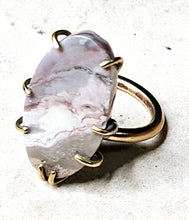 Load image into Gallery viewer, Gray Colored Agate Ring Brass Metal Size 9
