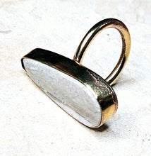 Load image into Gallery viewer, Natural Gray Tear Drop Shaped Agate Ring Brass Metal Size 7
