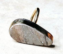 Load image into Gallery viewer, Natural Gray Tear Drop Shaped Agate Ring Brass Metal Size 8.125
