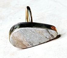 Load image into Gallery viewer, Natural Gray Tear Drop Shaped Agate Ring Brass Metal Size 8.125
