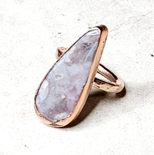 Load image into Gallery viewer, Natural Gray Tear Drop Shaped Agate Ring Copper Metal Size 8.5
