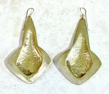 Load image into Gallery viewer, Hand Forged Hammered Texture Brass Textured Tri Shape Earrings
