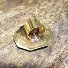 Load image into Gallery viewer, White Howlite Octagon Shaped Stone &amp; Brass Metal Ring Size 8
