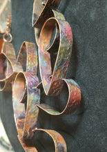 Load image into Gallery viewer, Interlocking Drop Flame Painted Copper Metal Textured Neck Piece
