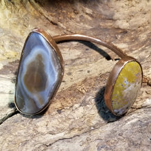 Load image into Gallery viewer, Dual Agate Stone &amp; Copper Metal Open Bangle
